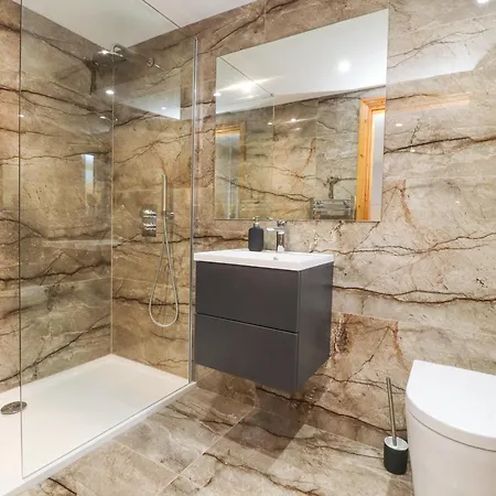 The Old Sheep House * 塞特尔